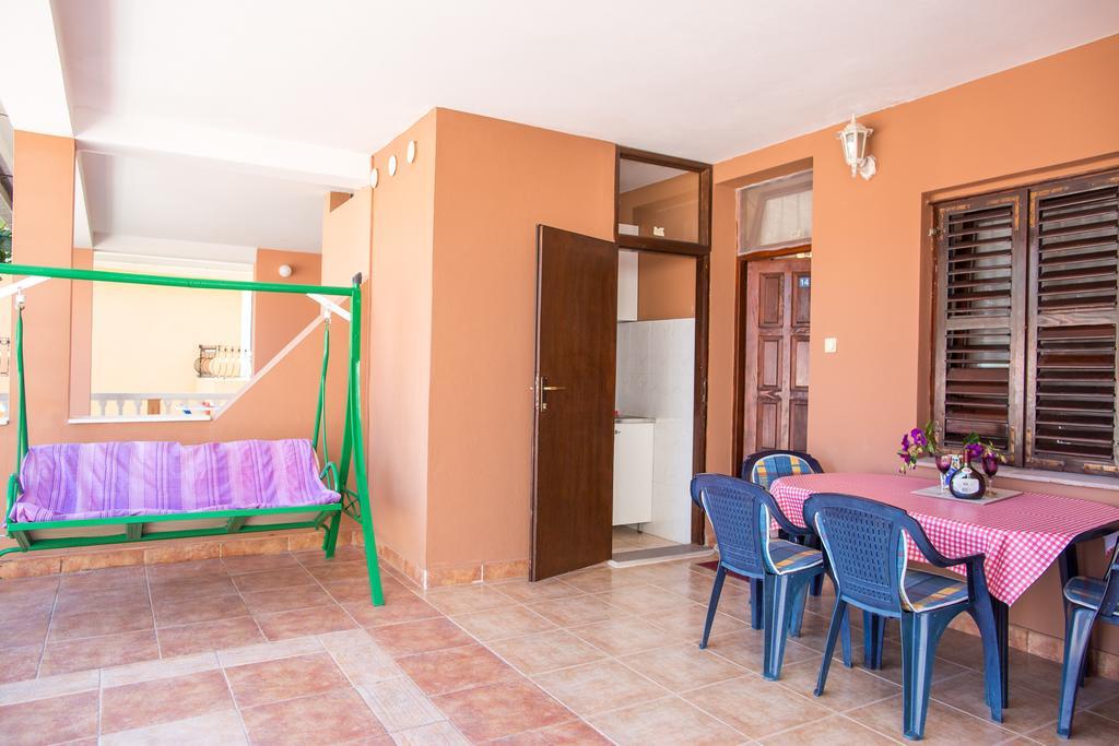 Sandra Apartment *
